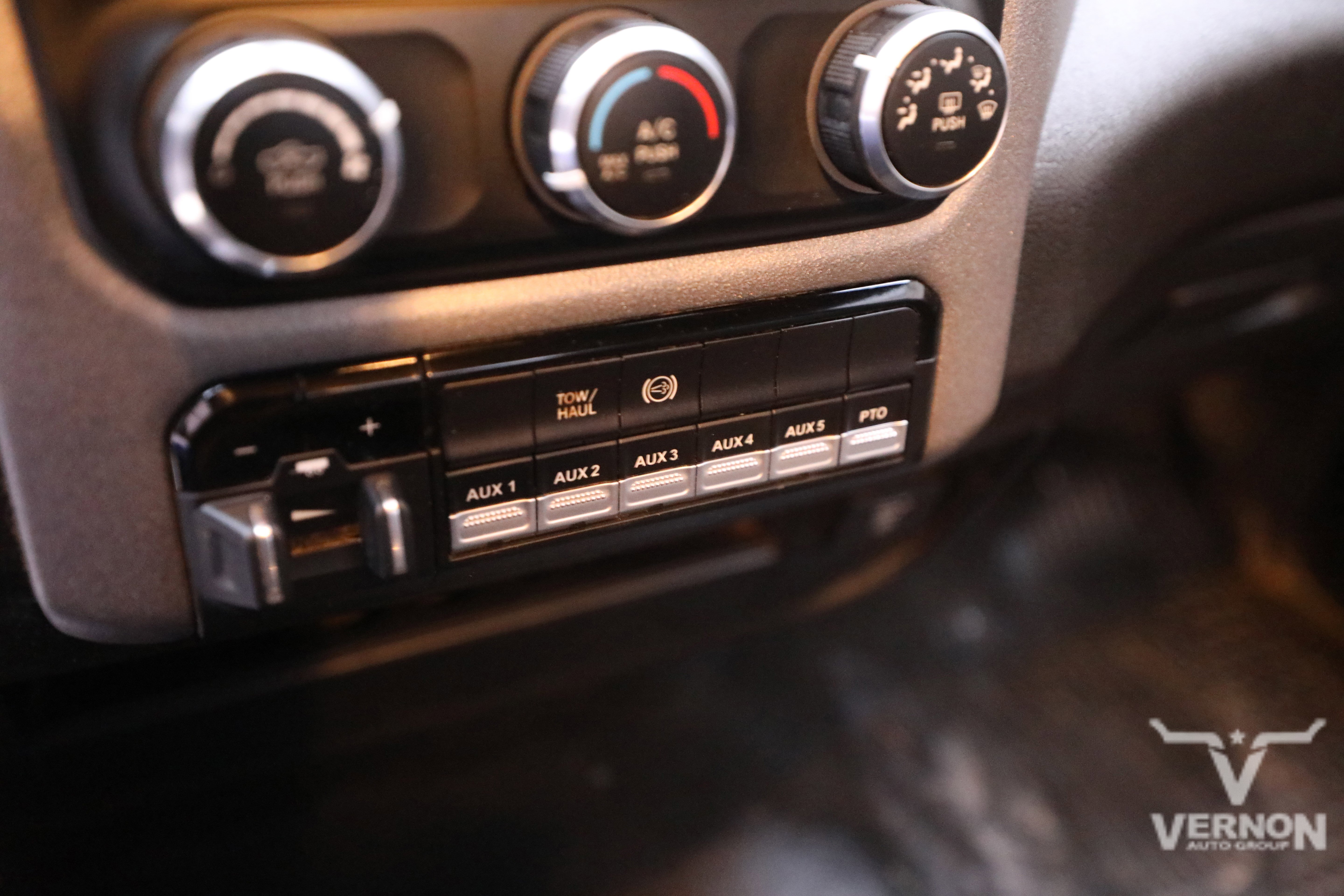 Used 2024 RAM 3500 Tradesman image 20