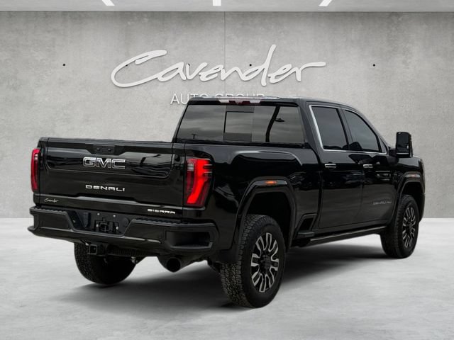 Used 2024 GMC Sierra 3500 Denali Ultimate AWD/4WD image 16
