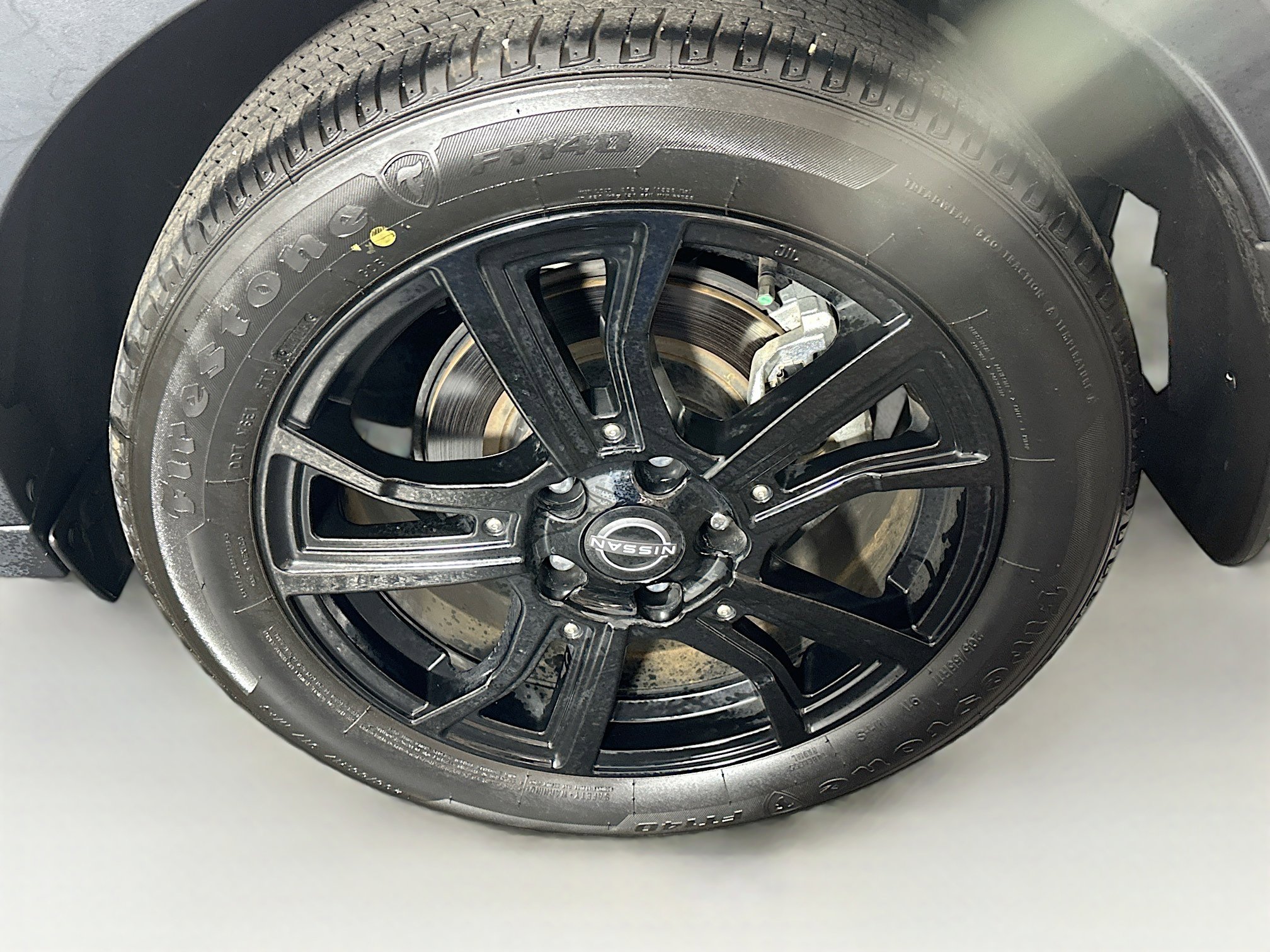 Used 2023 Nissan Kicks SR image 11