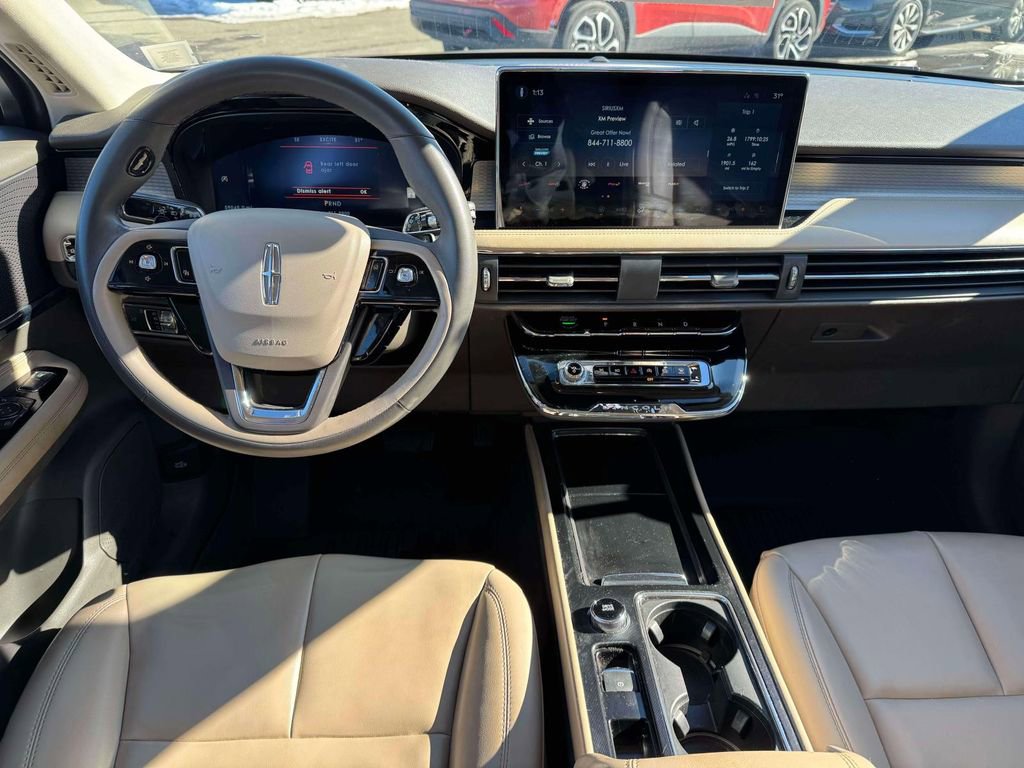 Used 2023 Lincoln Corsair AWD w/ Rear Removable Package Tray image 16