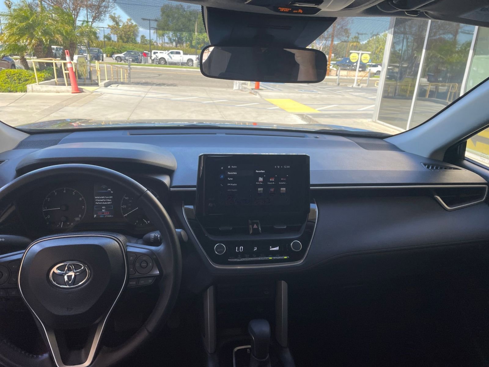 Used 2025 Toyota Corolla Cross LE image 34