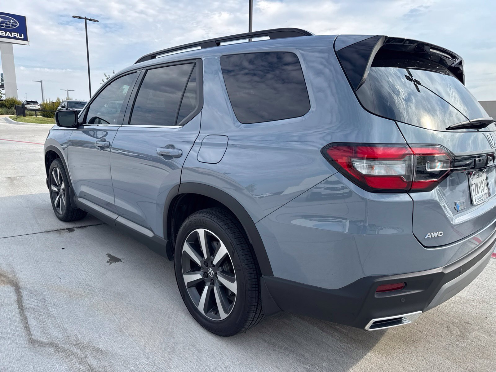 Used 2024 Honda Pilot Touring image 6