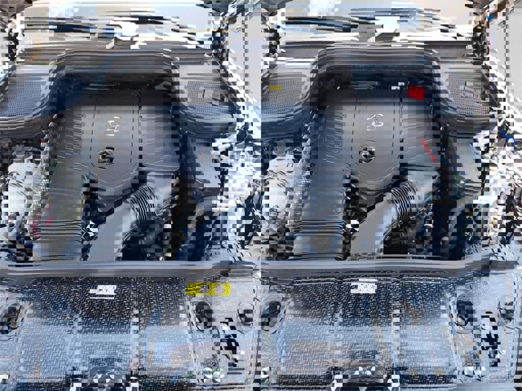 New 2025 Mercedes-Benz GLE 450e 4MATIC image 10