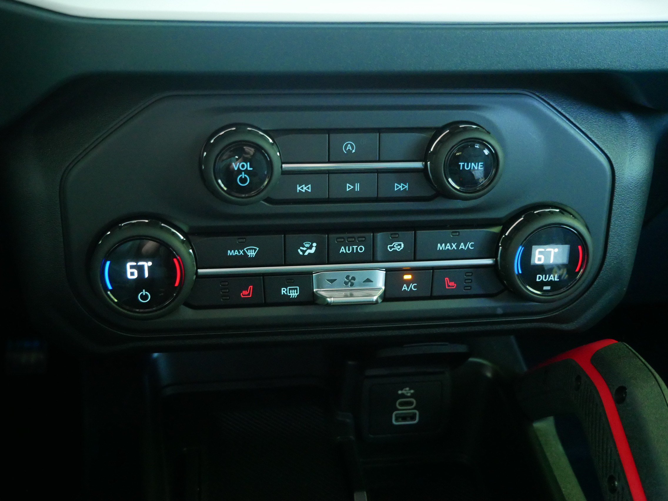 Used 2026 Ford Bronco Heritage Edition AWD/4WD image 23