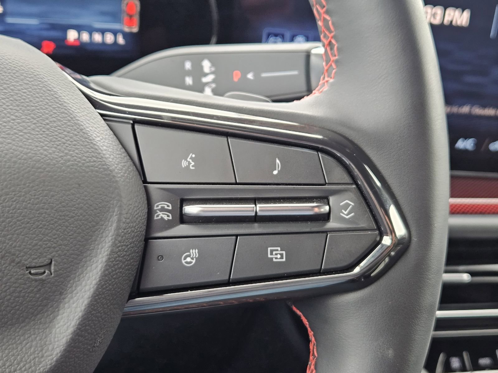 Certified 2024 Chevrolet Traverse RS image 27