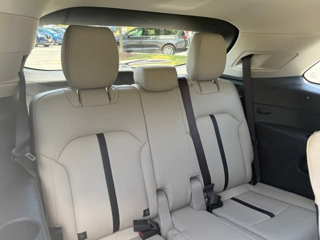 Used 2024 MAZDA CX-90 Plug-In Hybrid w/ Preferred AWD/4WD image 33