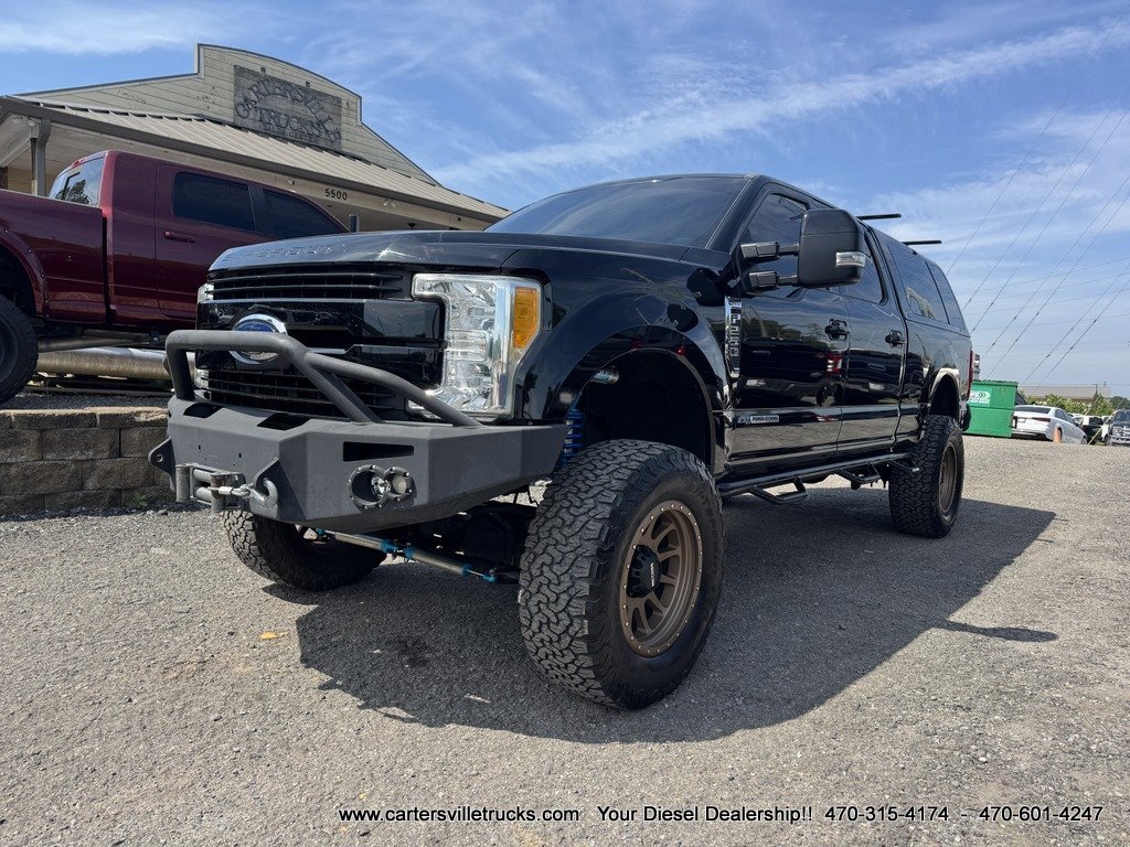 Used 2017 Ford F250 Lariat w/ Lariat Value Package AWD/4WD image 2
