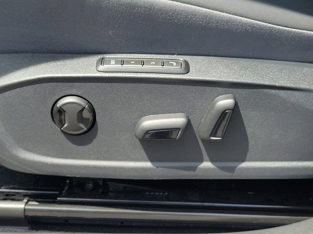 Certified 2023 Volkswagen ID.4 Pro S AWD/4WD image 21