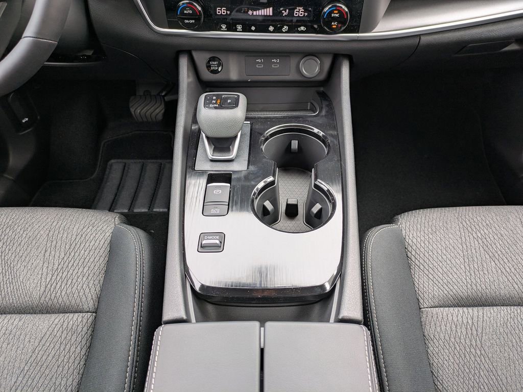 New 2026 Nissan Rogue SV FWD image 19