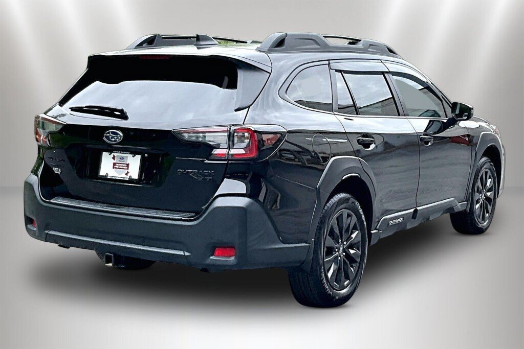 Certified 2025 Subaru Outback Onyx Edition XT AWD/4WD image 5