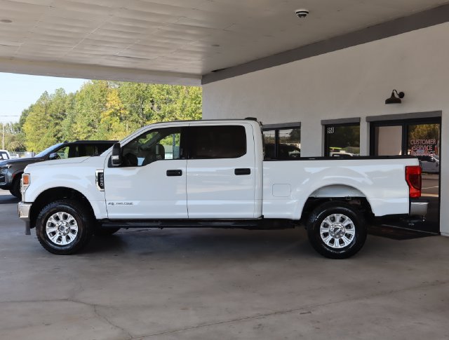 Used 2022 Ford F250 XLT w/ XLT Value Package AWD/4WD image 2