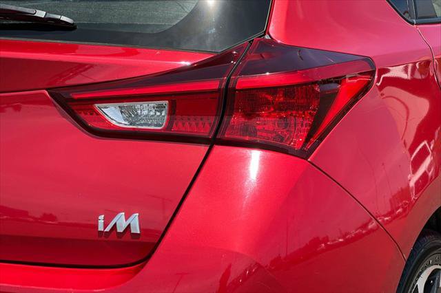 Certified 2018 Toyota Corolla iM w/ Carpet Mat Package (TMS) FWD image 30
