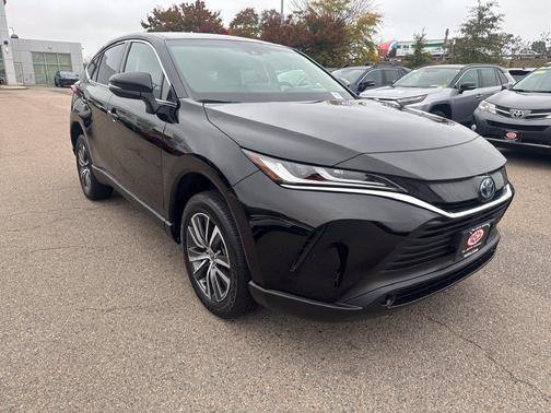 Used 2023 Toyota Venza LE AWD/4WD image 11