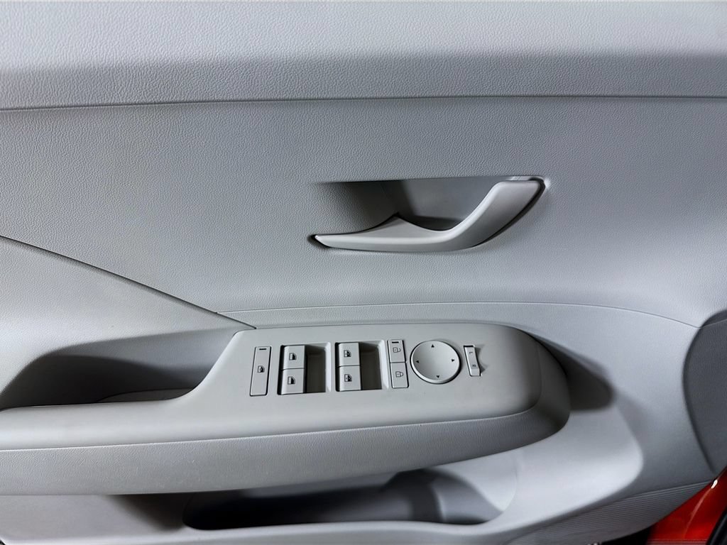 Used 2024 Hyundai Kona SEL w/ Convenience Package FWD image 22