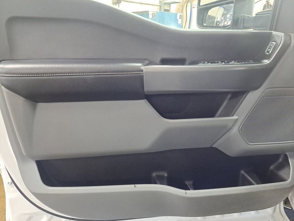 Used 2024 Ford F350 XLT w/ FX4 Off-Road Package image 25