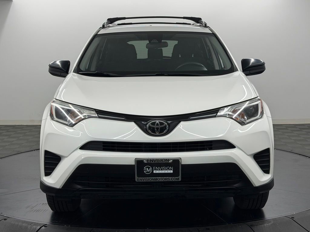 Used 2018 Toyota RAV4 LE AWD/4WD image 6