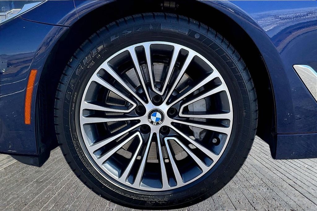Used 2018 BMW 540i xDrive 540i xDrive image 34