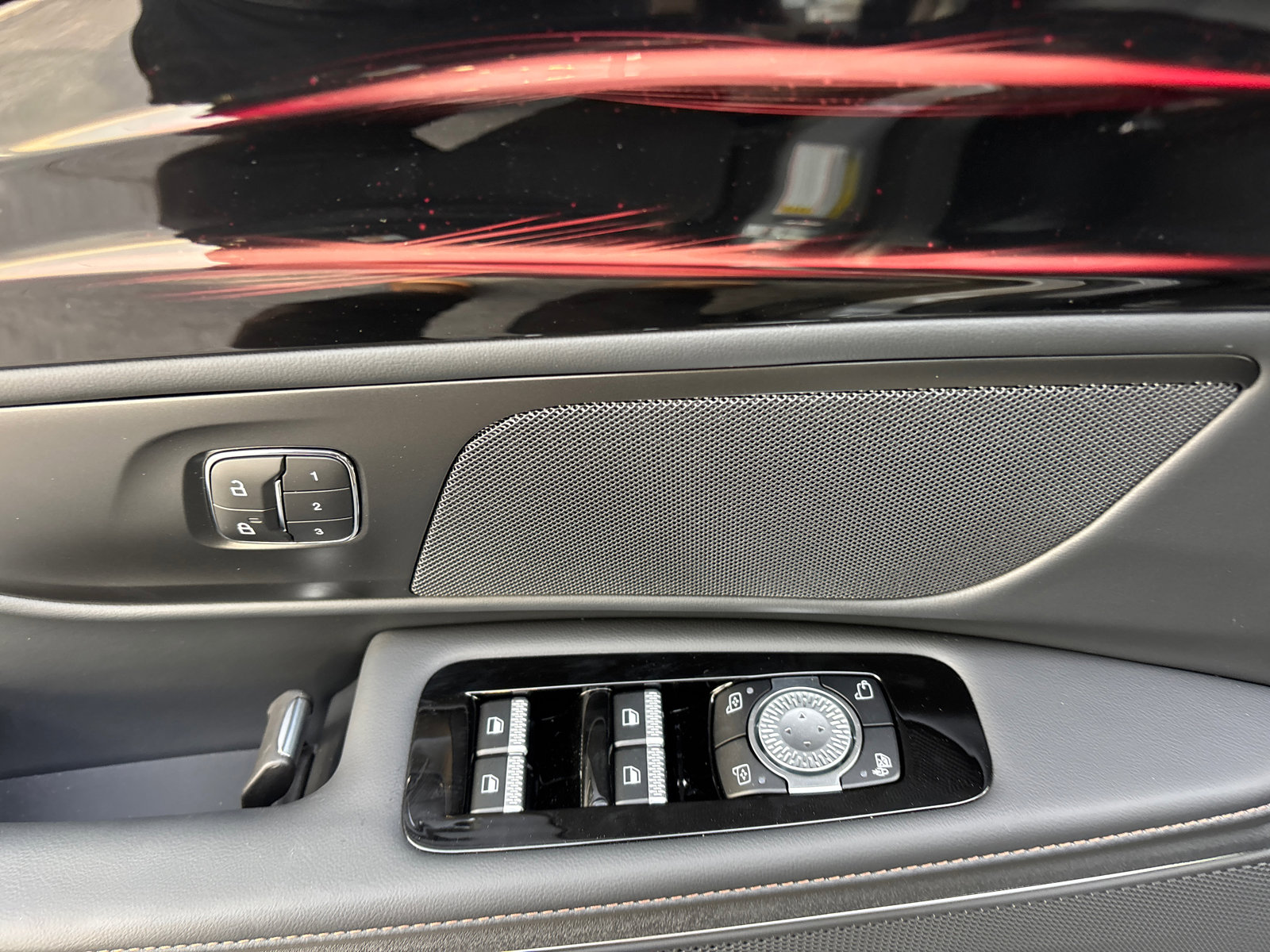 New 2026 Lincoln Nautilus Premier w/ Jet Appearance Package image 12