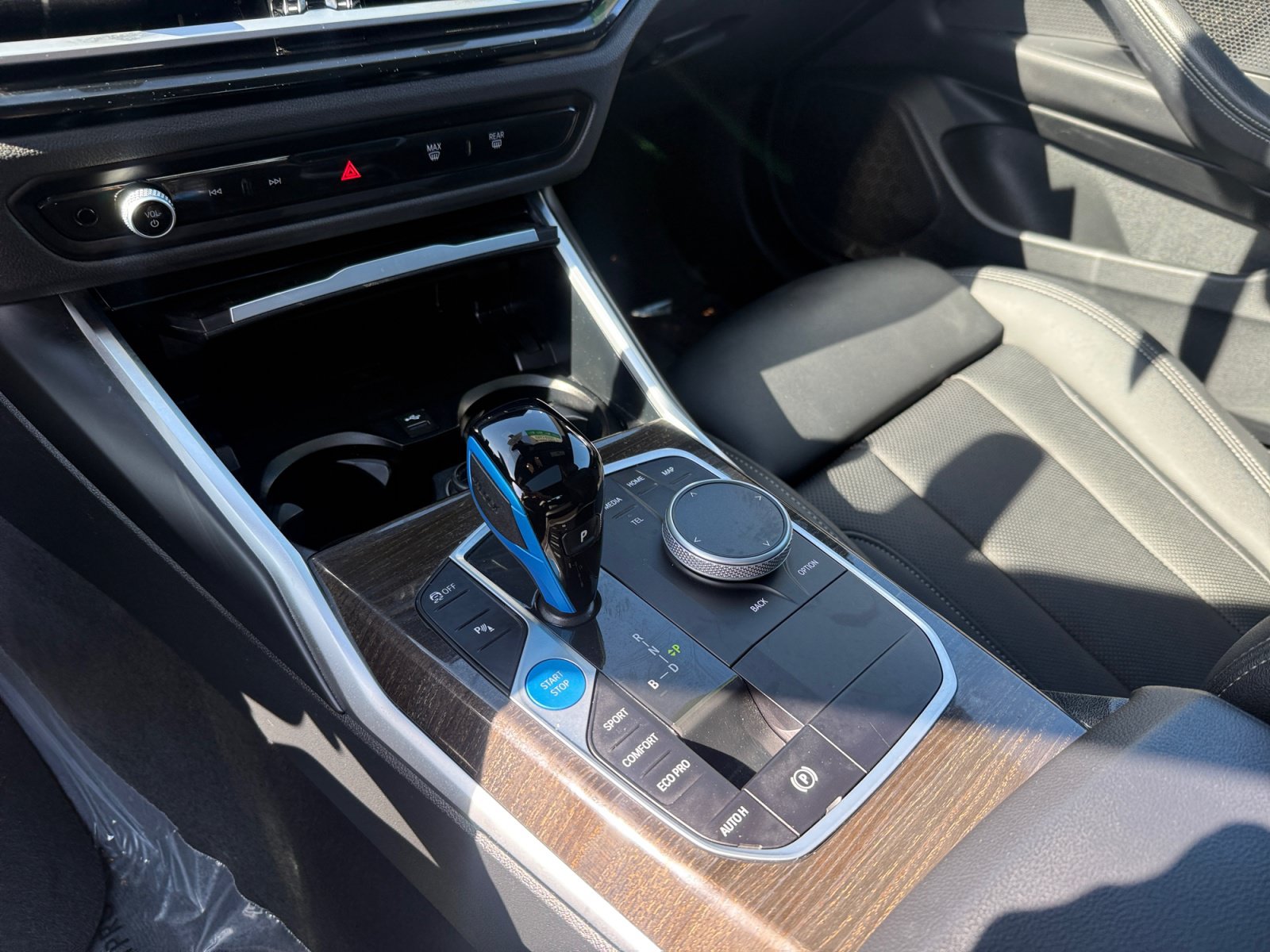 Used 2023 BMW i4 eDrive35 w/ Premium Package RWD image 13