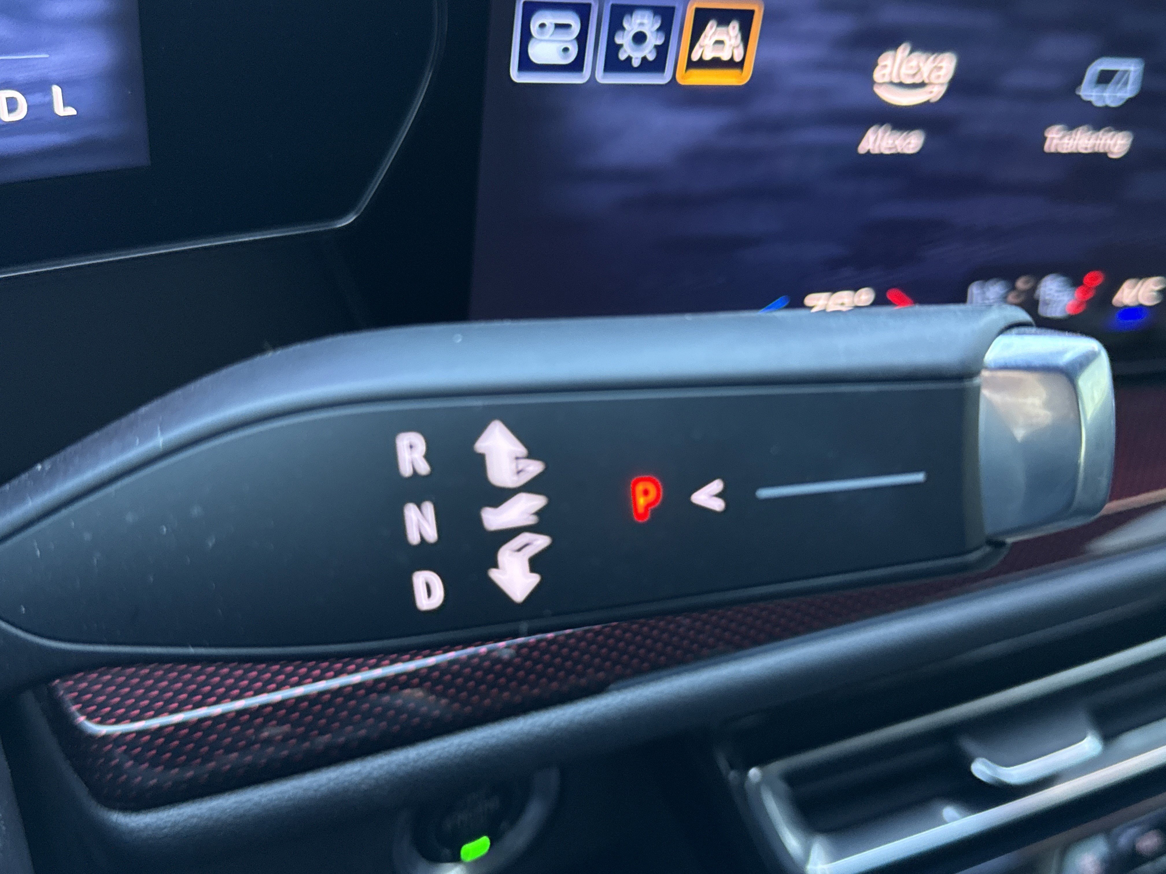 Certified 2024 Chevrolet Traverse RS image 37