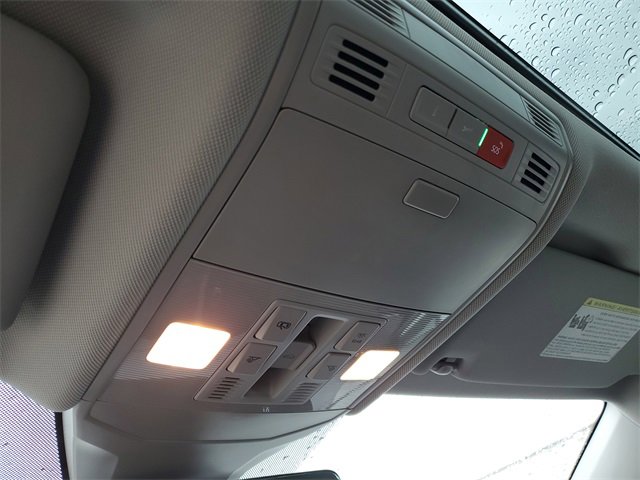 Used 2022 Volkswagen Jetta SEL image 30