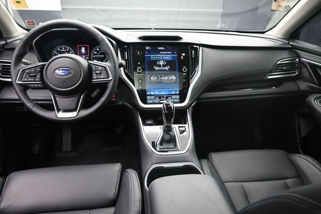 Certified 2025 Subaru Outback Touring w/ Popular Package #2 AWD/4WD image 9