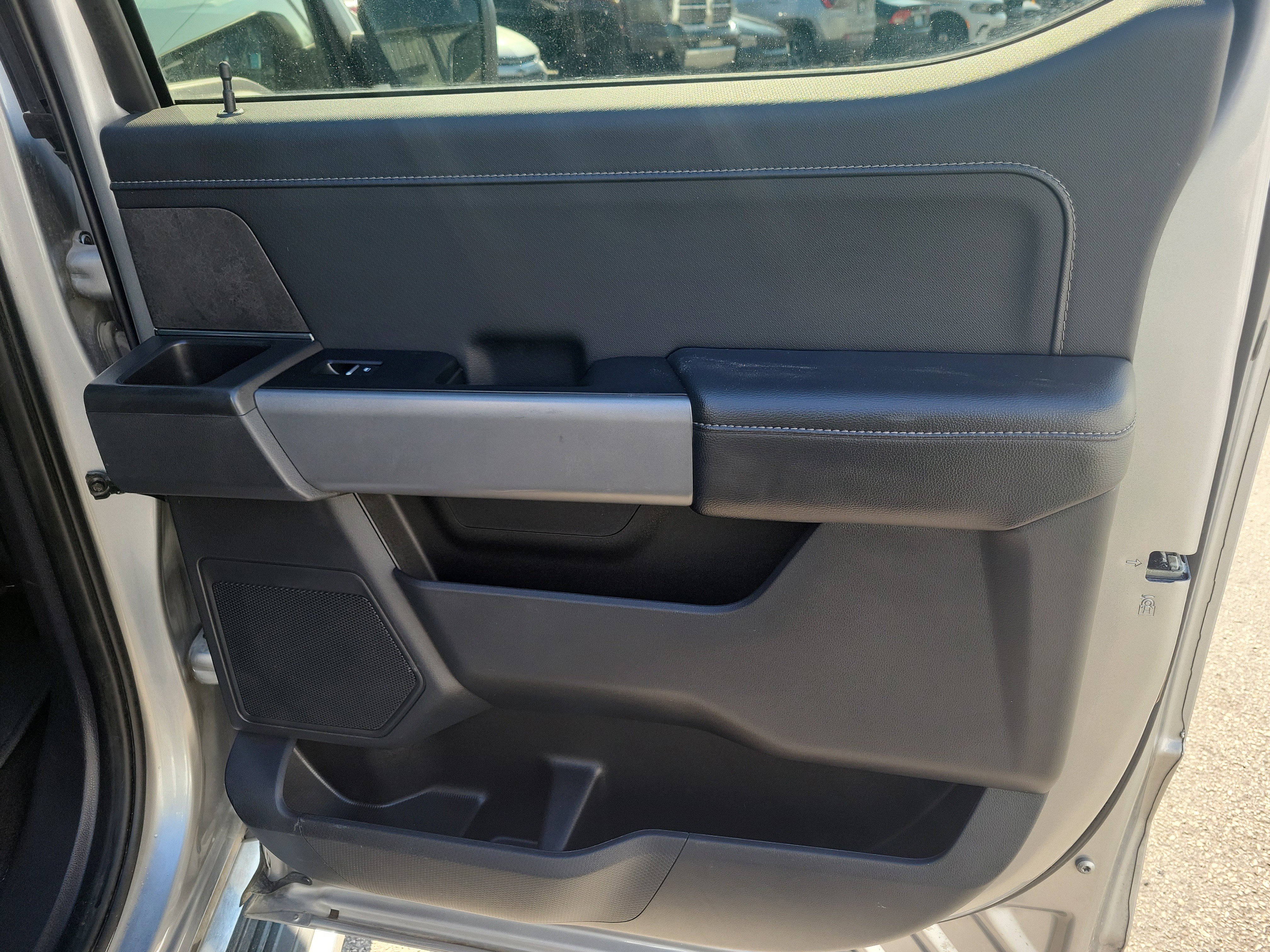 Used 2024 Ford F150 XLT w/ Mobile Office Package image 32