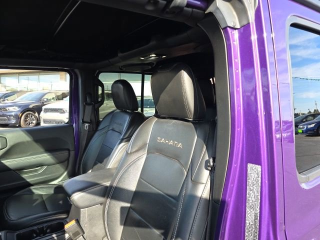 Used 2023 Jeep Wrangler Unlimited Sahara w/ Cold Weather Group image 13