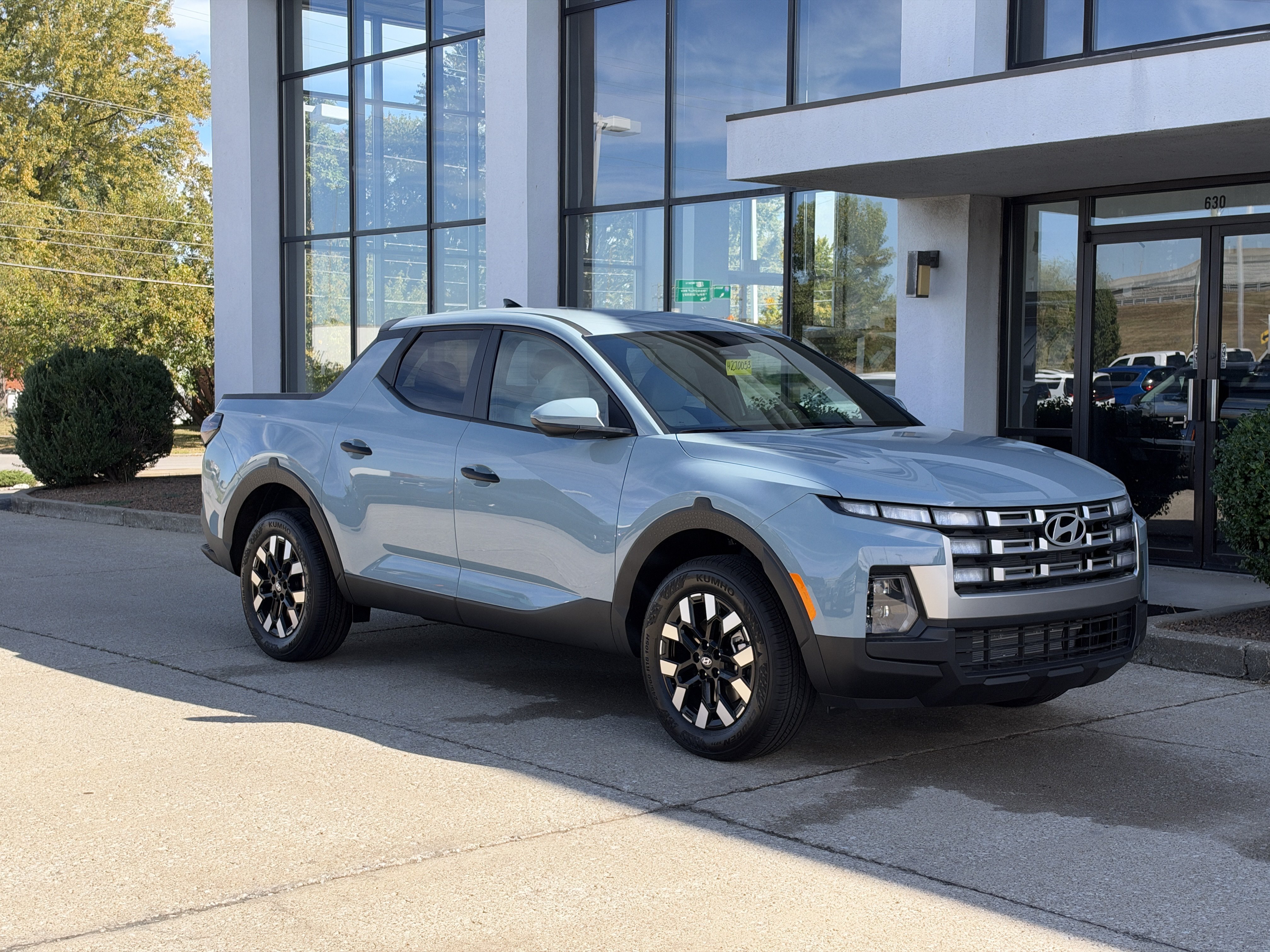 New 2027 Hyundai Santa Cruz SE AWD/4WD image 2
