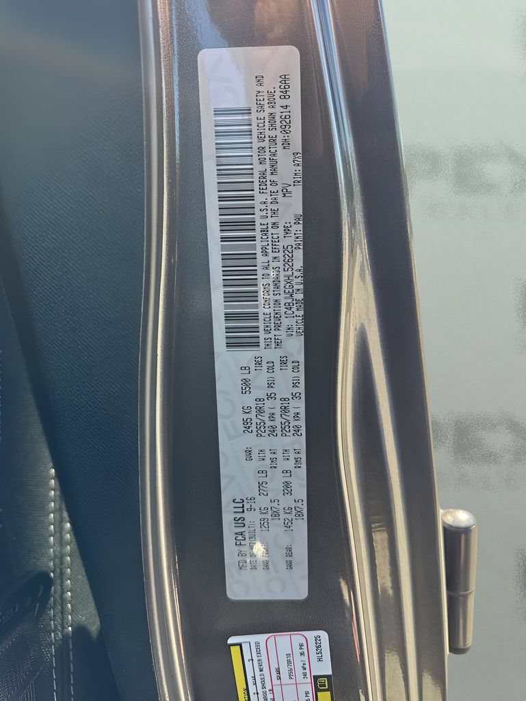 Used 2017 Jeep Wrangler Unlimited Sahara w/ Connectivity Group AWD/4WD image 32