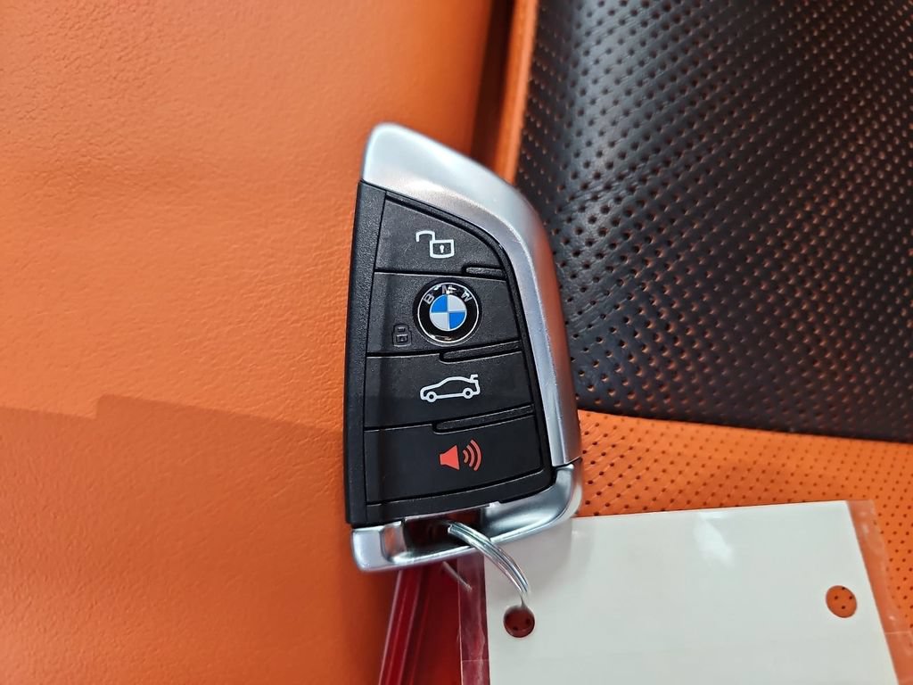Used 2025 BMW M3 Competition AWD/4WD image 36