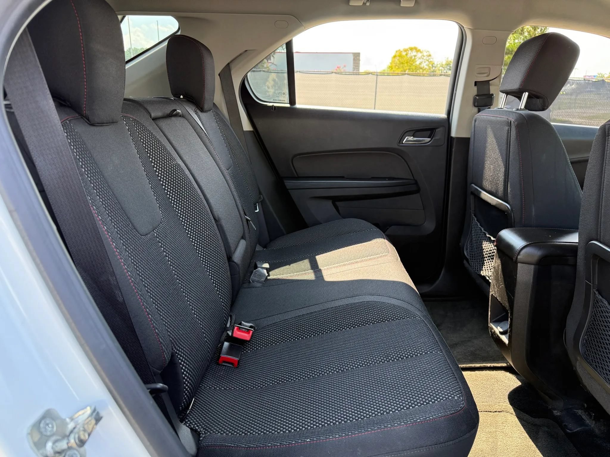 Used 2015 Chevrolet Equinox LT w/ Driver Convenience Package AWD/4WD image 20