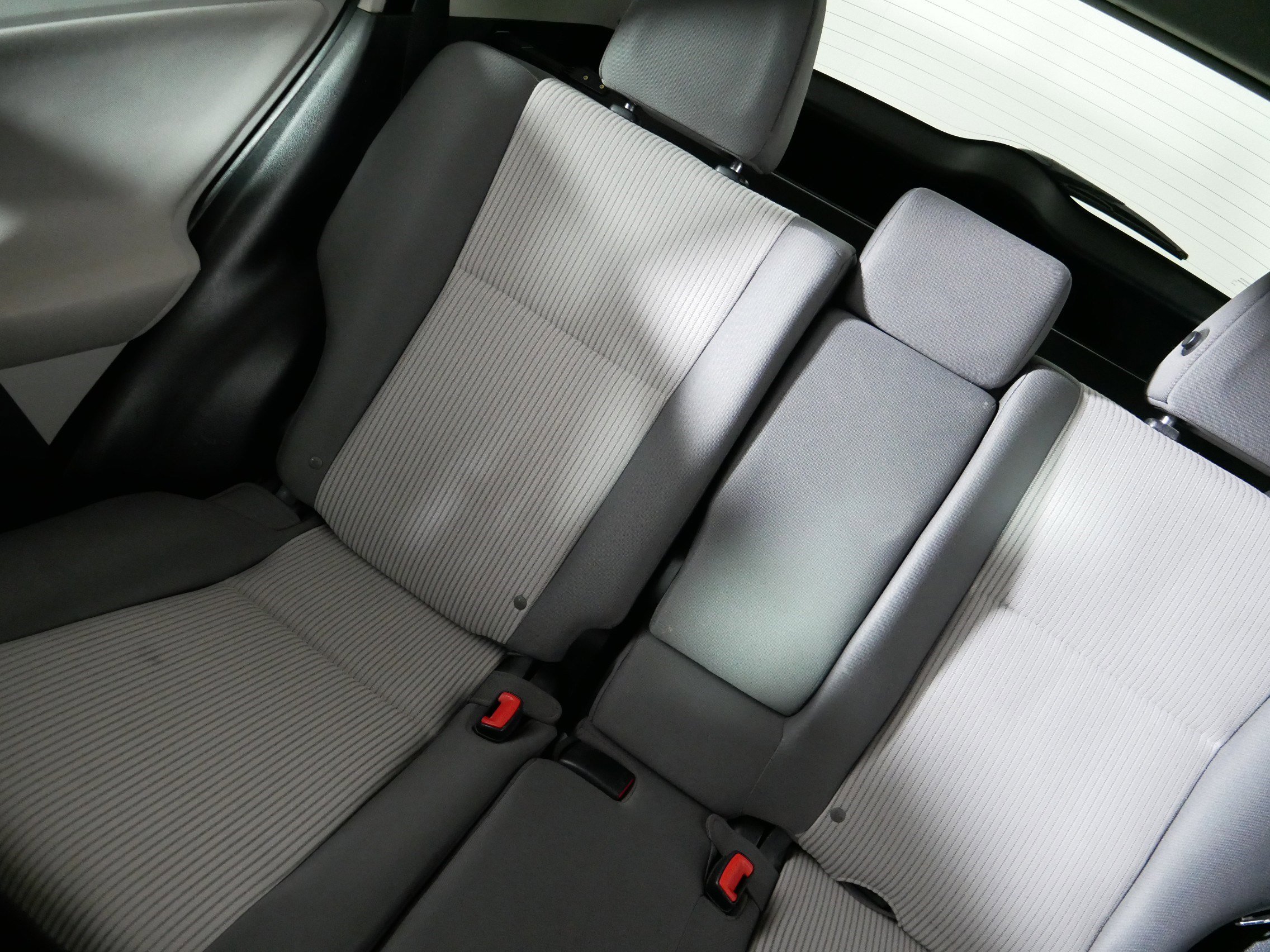 Used 2013 Toyota RAV4 LE AWD/4WD image 12