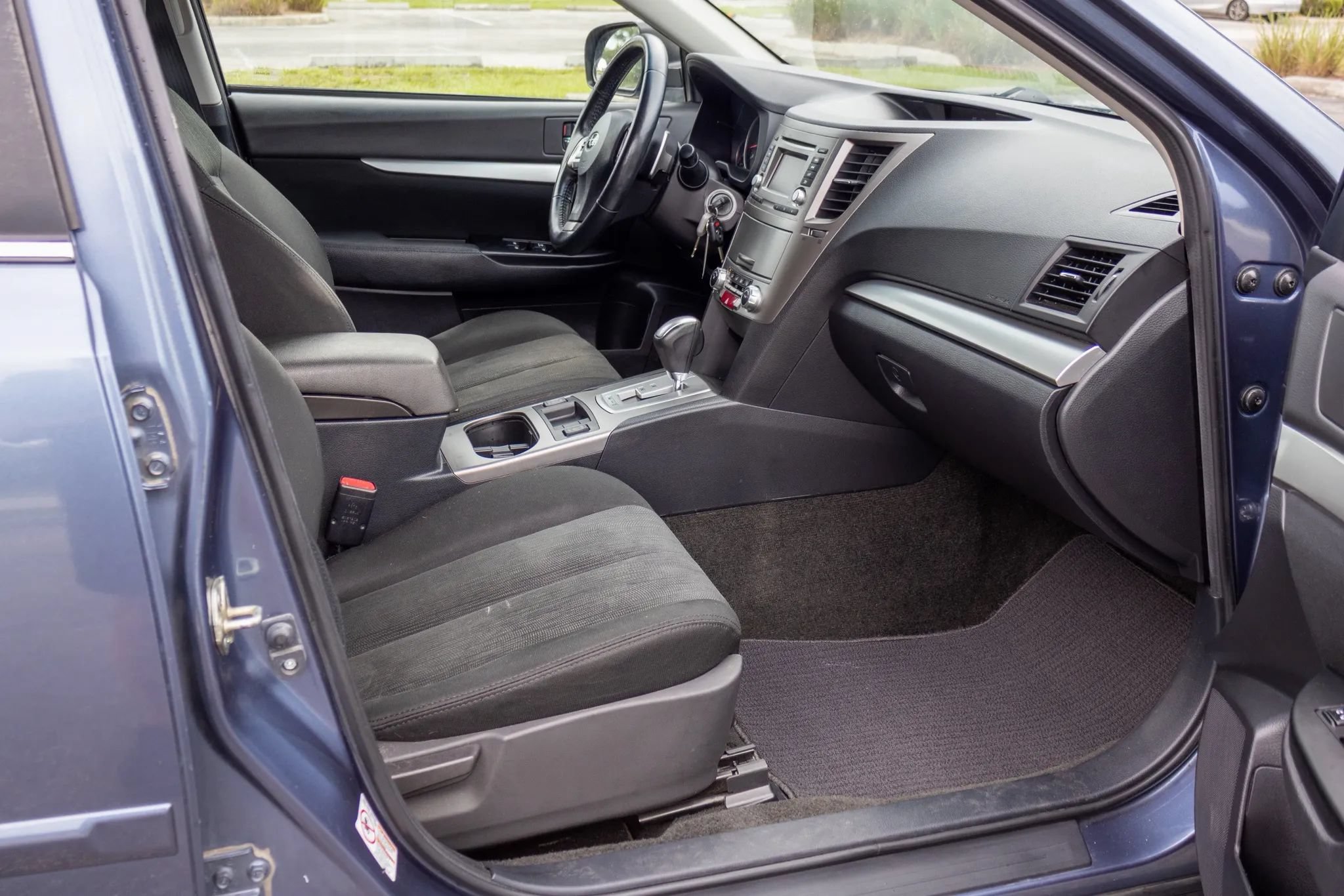 Used 2014 Subaru Outback 2.5i Premium w/ Popular Package #1B AWD/4WD image 6