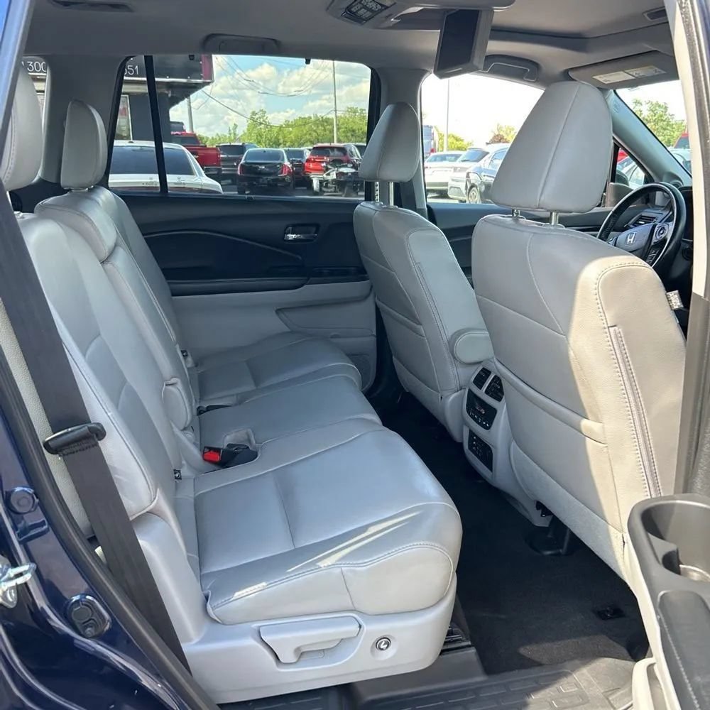Used 2017 Honda Pilot Touring image 23