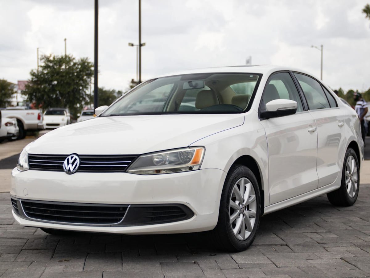 Used 2013 Volkswagen Jetta SE FWD image 5
