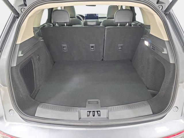 Used 2025 Lincoln Corsair AWD w/ Equipment Group 101A image 32