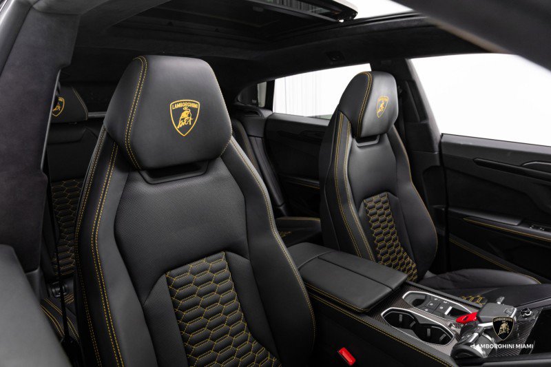 Used 2023 Lamborghini Urus S image 42