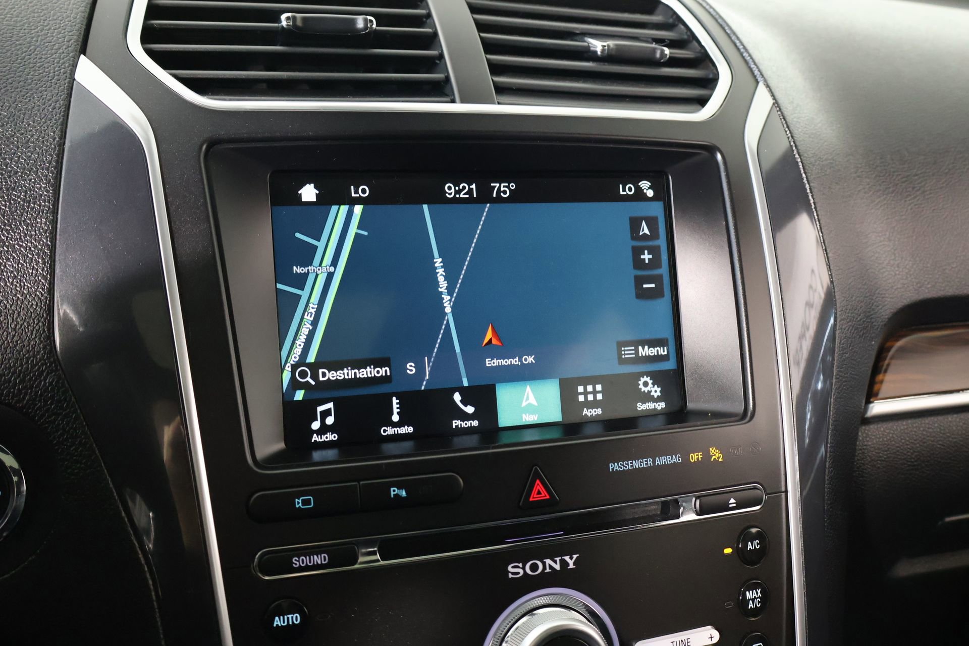 Used 2018 Ford Explorer Limited FWD image 7