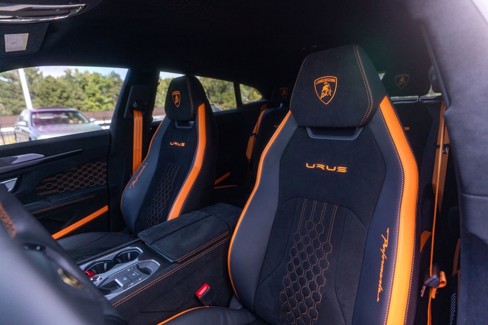 Used 2024 Lamborghini Urus Performante image 28