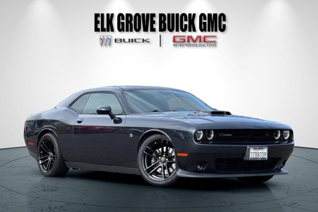 Used 2017 Dodge Challenger R/T Scat Pack image 2