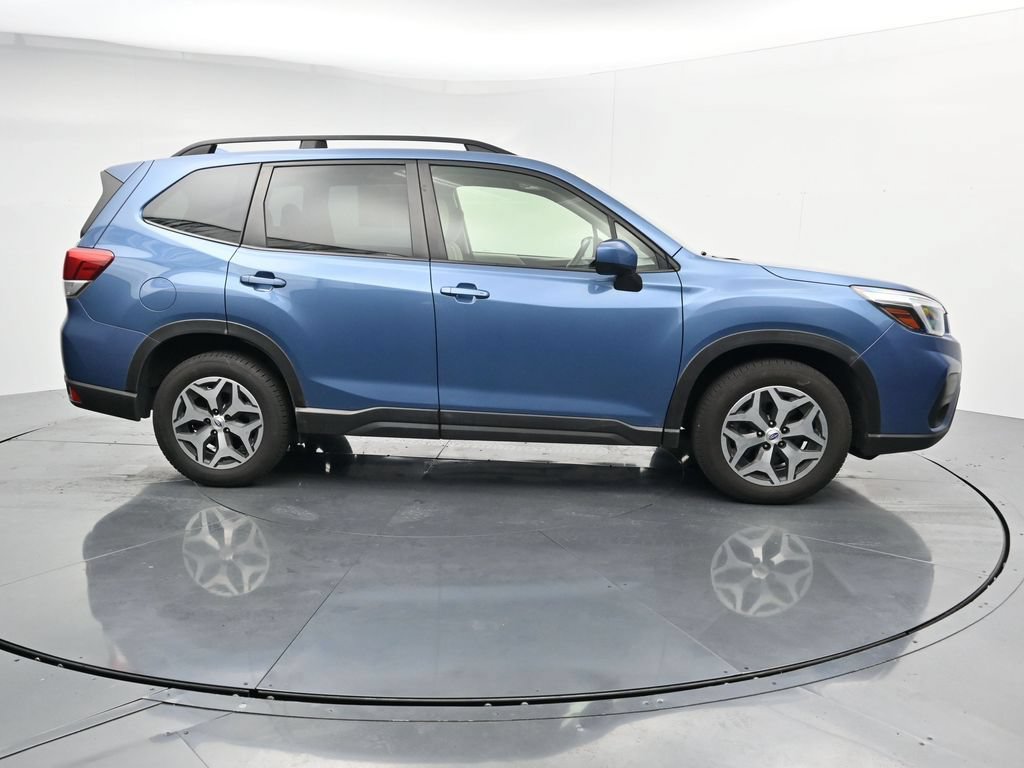 Used 2021 Subaru Forester Premium AWD/4WD image 9