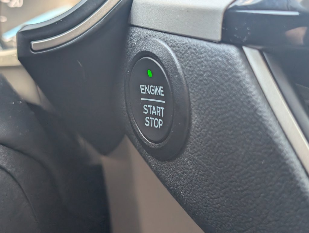 Used 2022 Ford Escape SEL FWD image 19