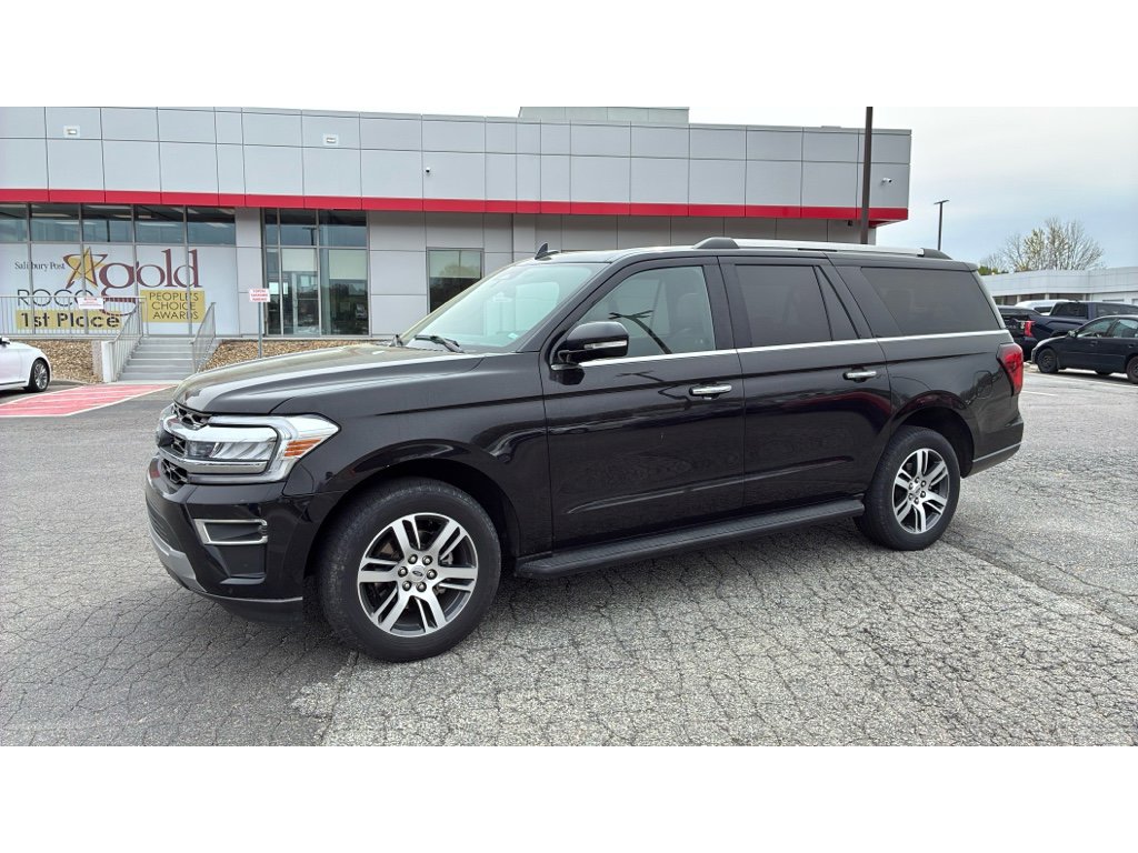 Used 2024 Ford Expedition Max Limited image 3