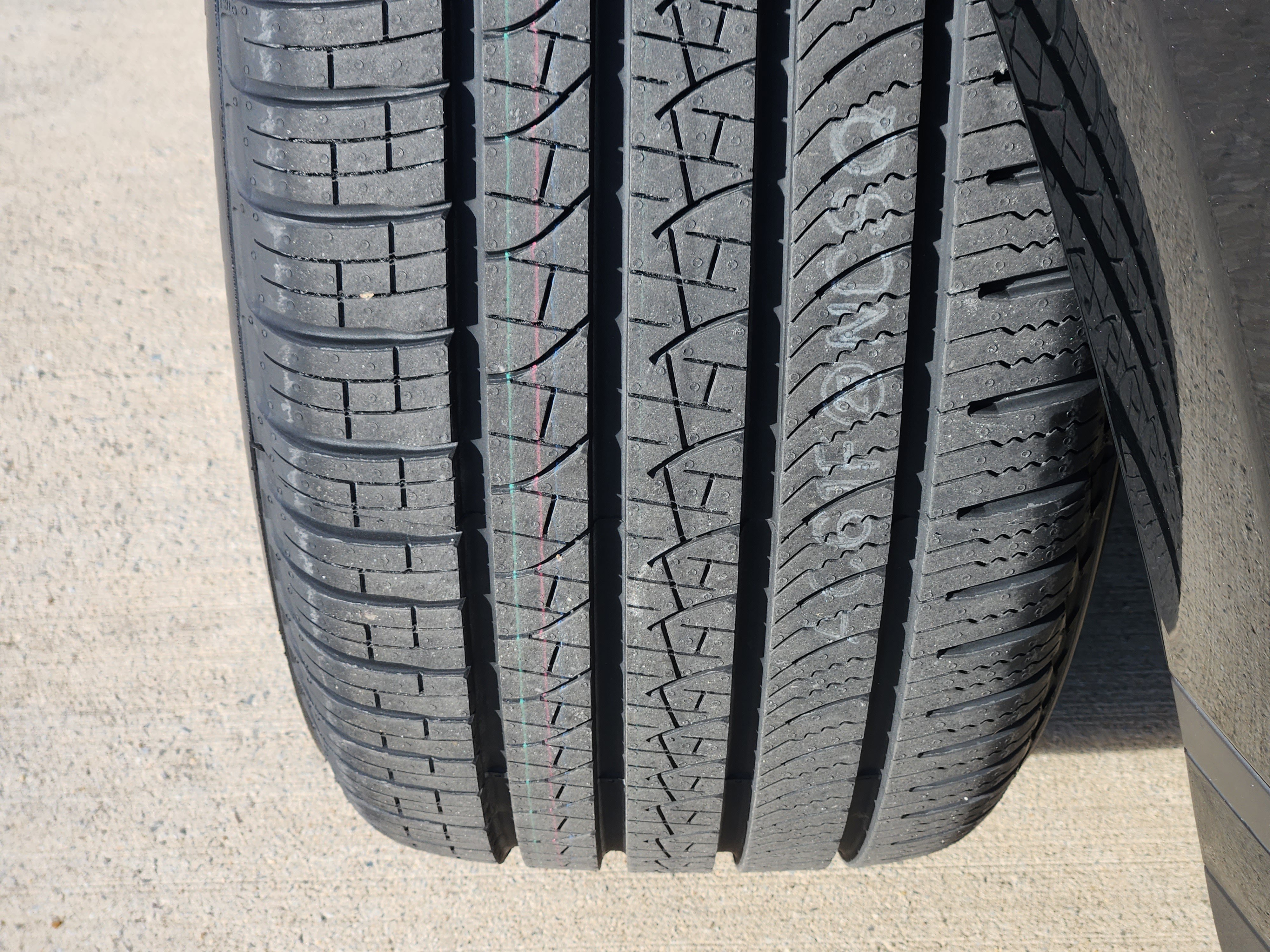 Certified 2023 Land Rover Range Rover Velar S image 12