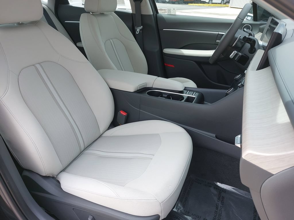 New 2024 Hyundai Sonata SEL FWD image 10