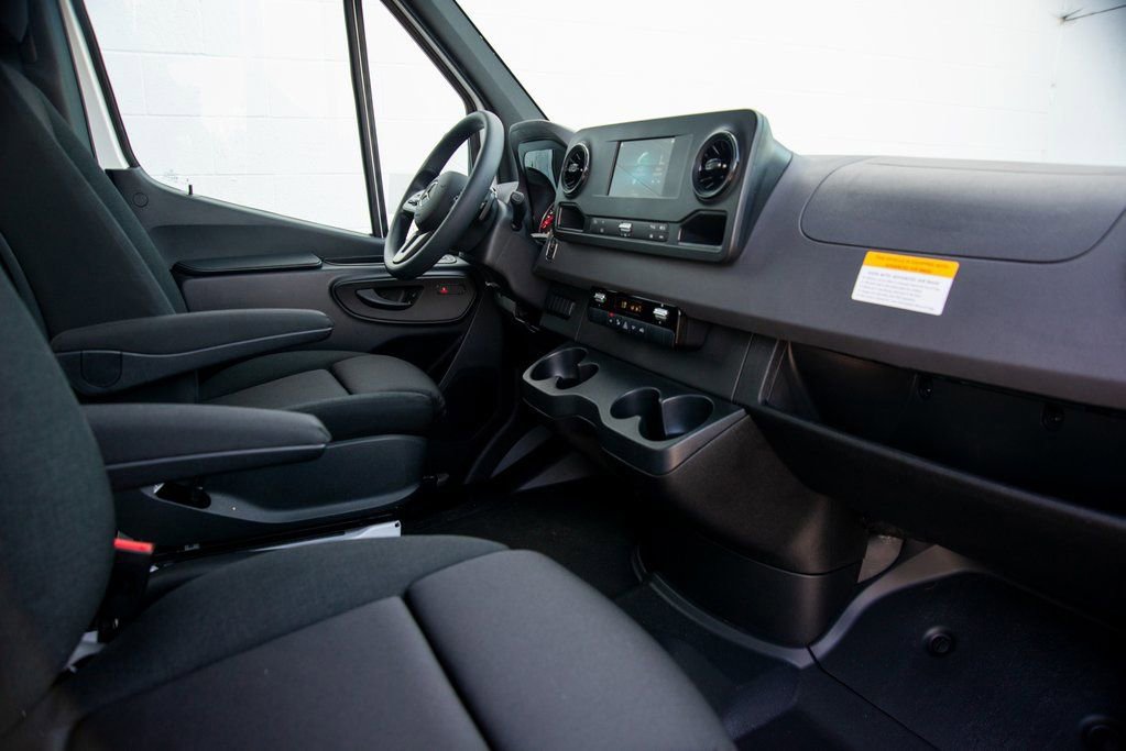 Used 2024 Mercedes-Benz Sprinter 144 Cargo image 30