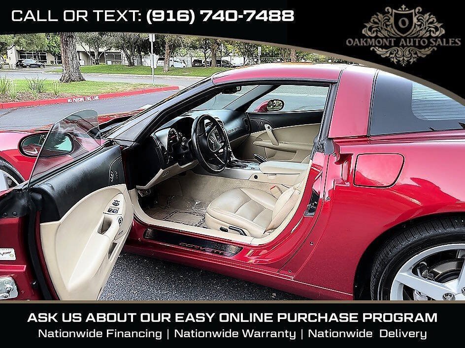 Used 2005 Chevrolet Corvette Coupe w/ Preferred Equipment Group RWD image 22