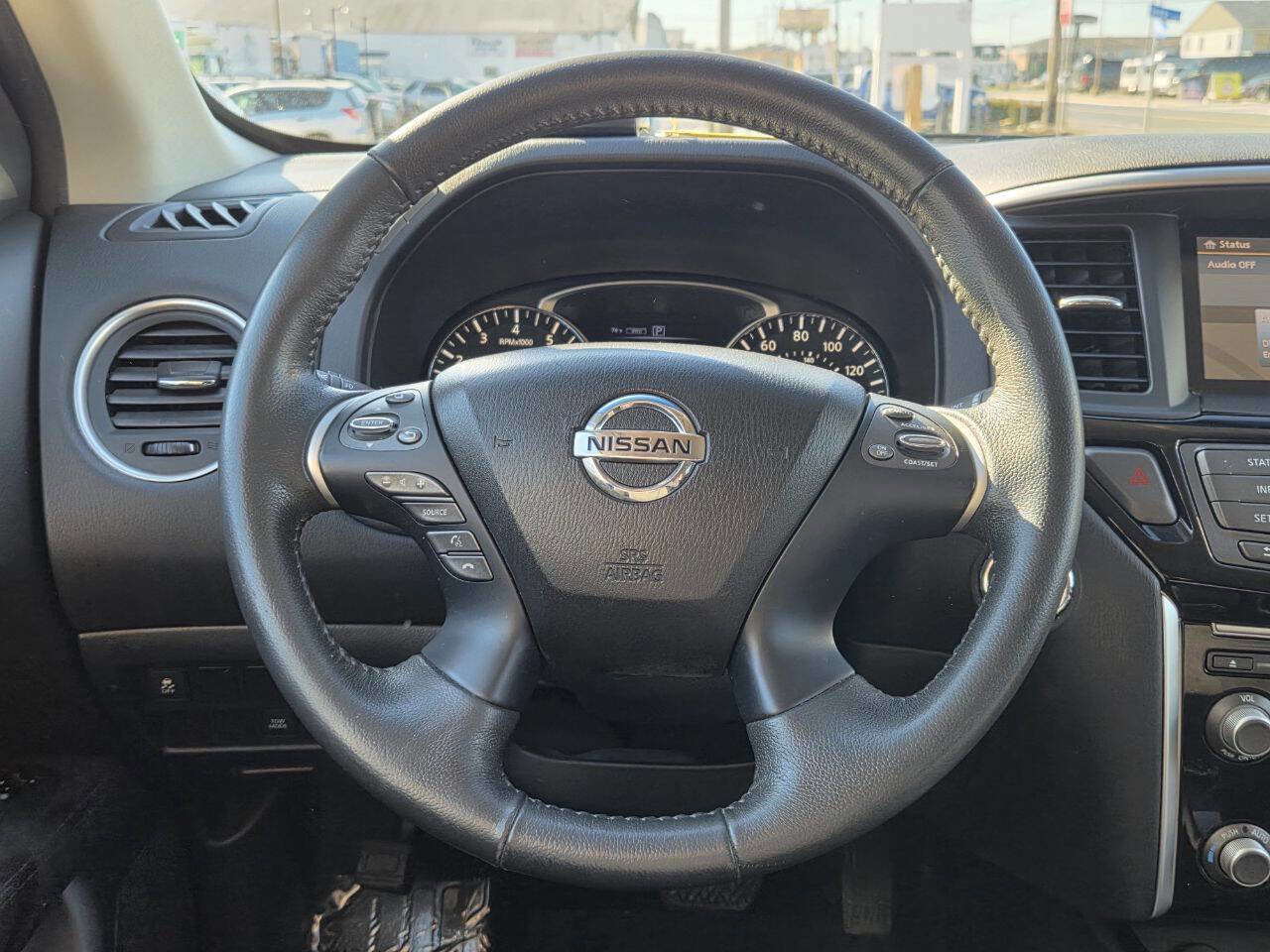 Used 2016 Nissan Pathfinder SV image 20