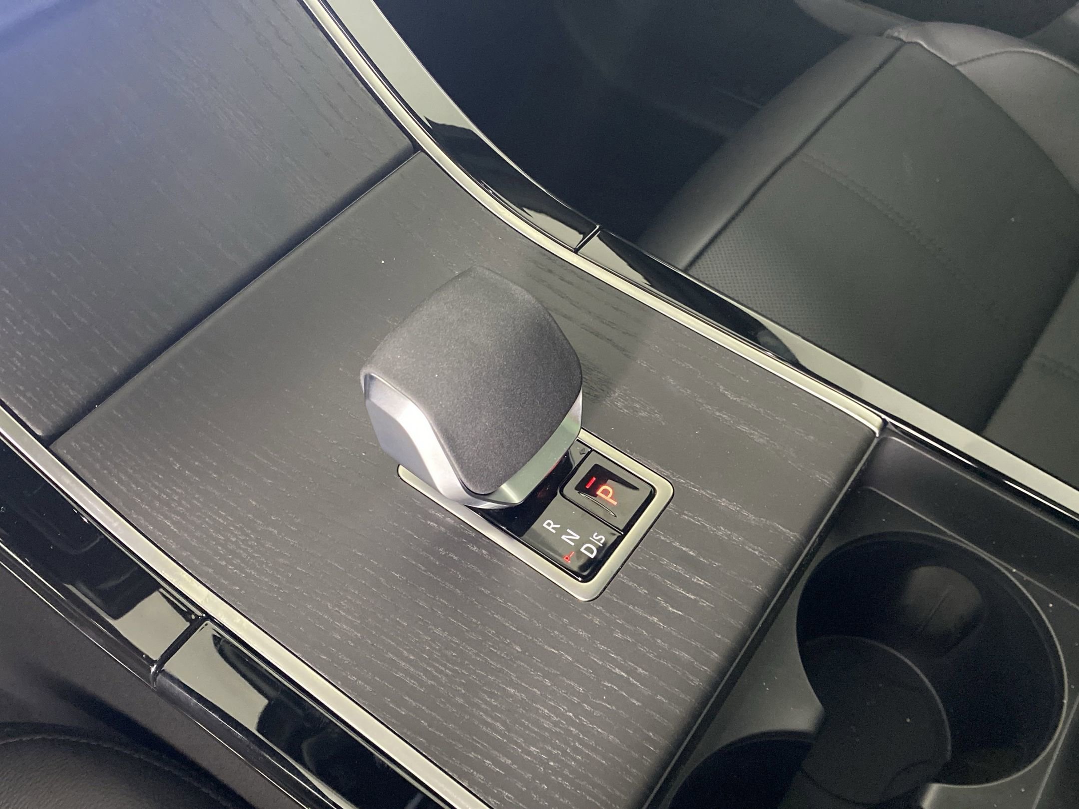 Used 2026 Land Rover Range Rover Velar S image 15